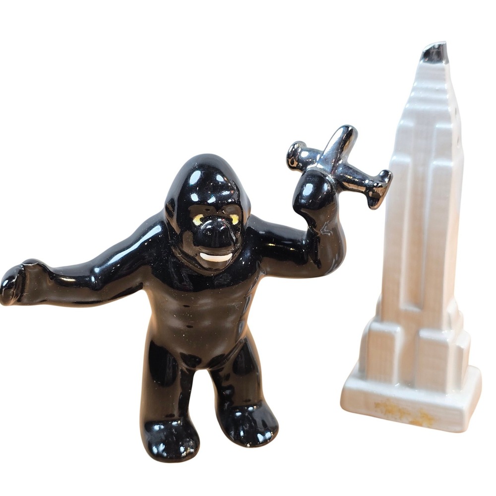 Five & Dime King Kong Empire State Building Salt Pepper Shaker 1989 Vintage 5"